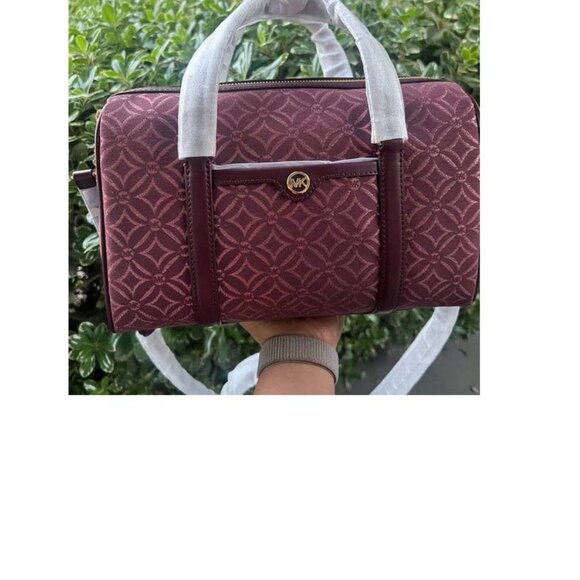 **NWT** MICHAEL Michael Kors NWT Women Medium Duffle Satchel Bag Lt Oxblood - Picture 5 of 8
